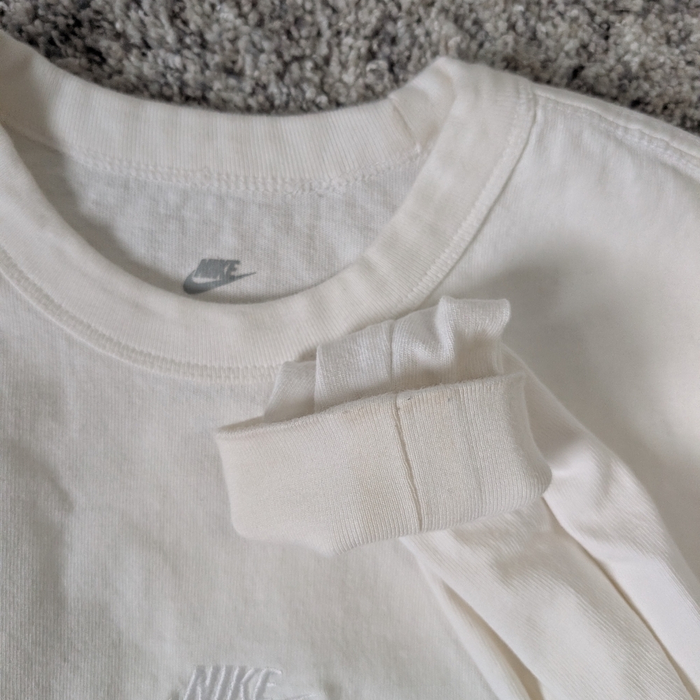 Nike Performance Premium Essentials Long Sleeve T… - image 4